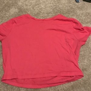 crop top / size 2XL ( fits like a XL)